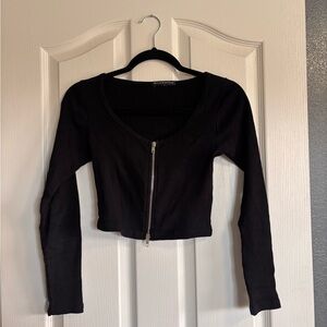 Brandy Melville Black Cropped Long-Sleeve Zip Front Top